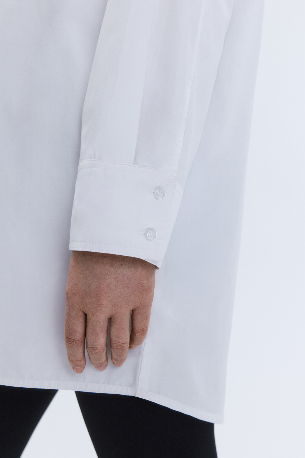 Рубашка oversize удлиненная с нагрудным карманом - цвет белый - 8