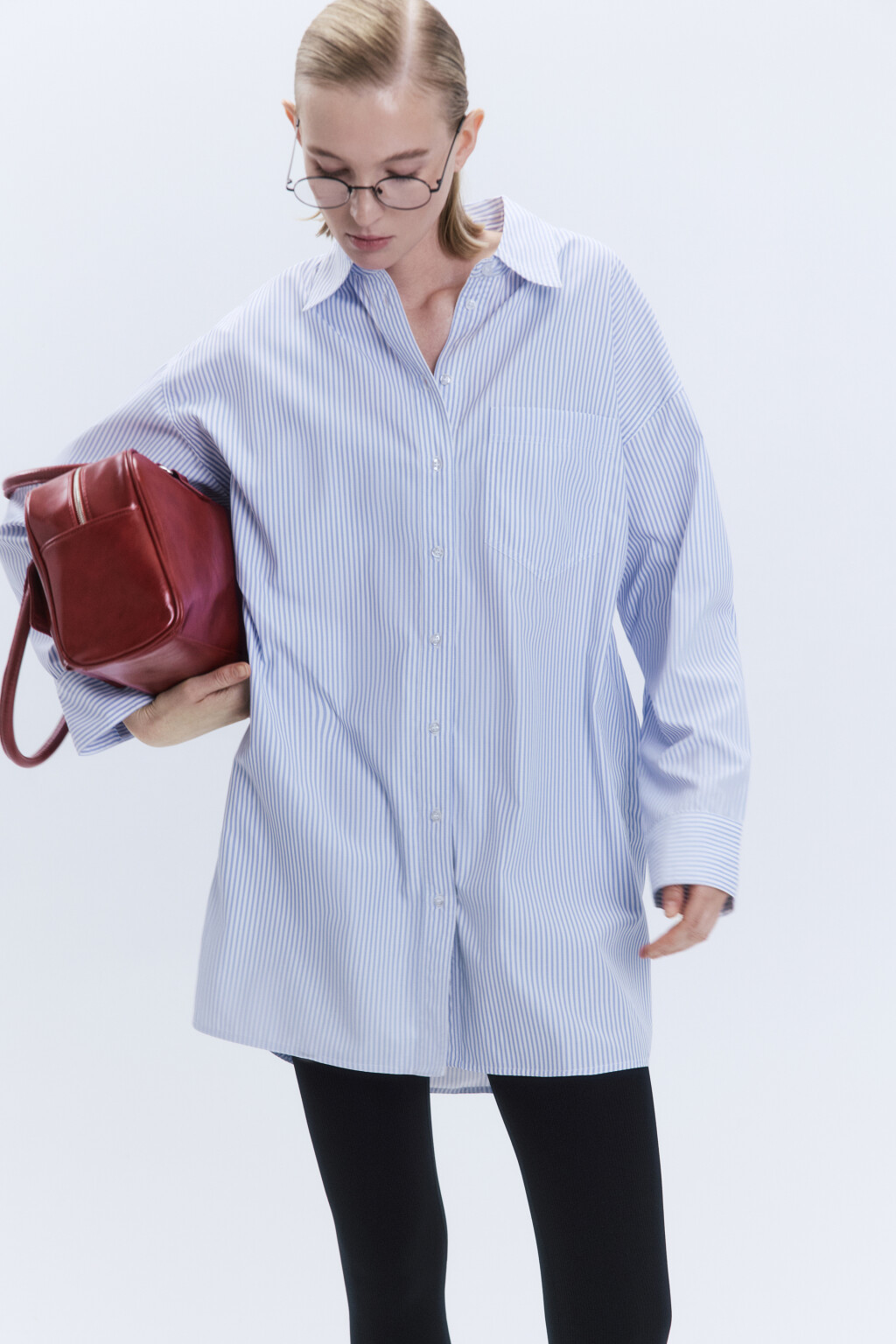 Рубашка oversize удлиненная с нагрудным карманом - цвет голубой - 1