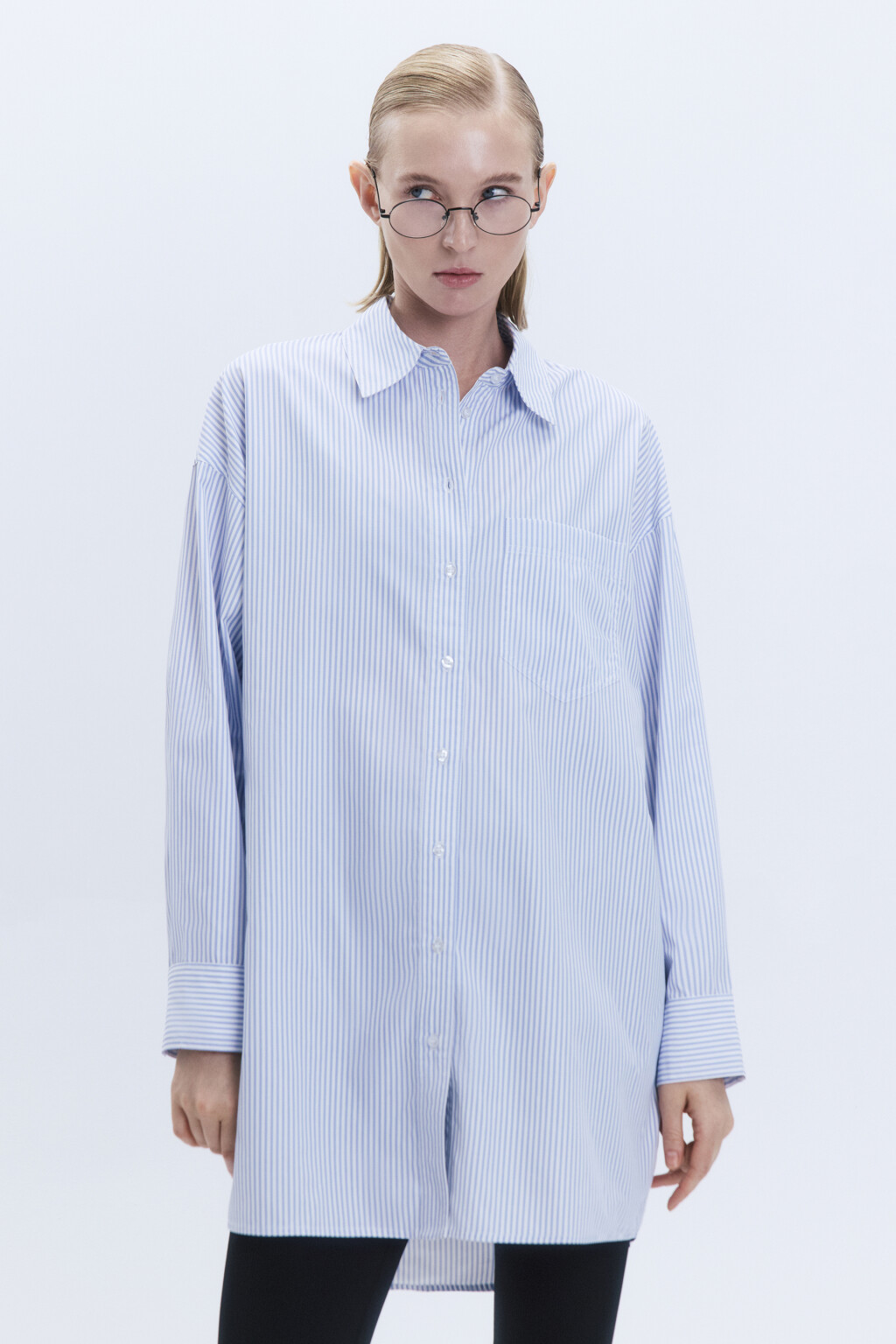 Рубашка oversize удлиненная с нагрудным карманом - цвет голубой - 2