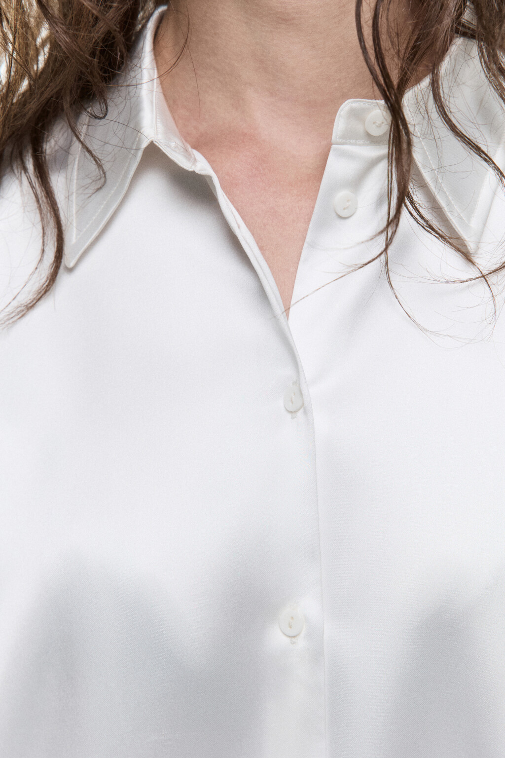 Блузка атласная с длинными рукавами - цвет белый - 6
