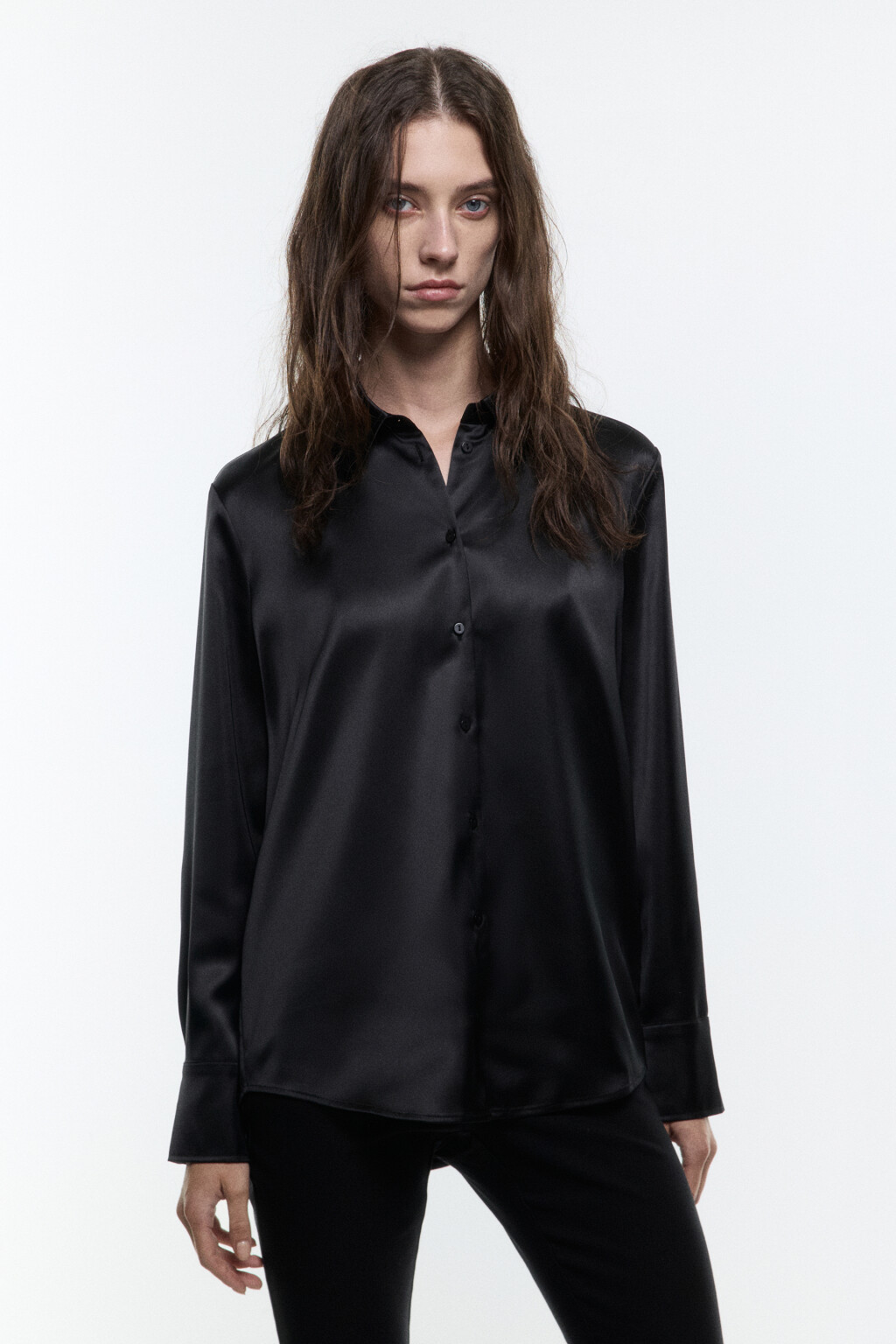Блузка атласная с длинными рукавами - цвет черный - 2