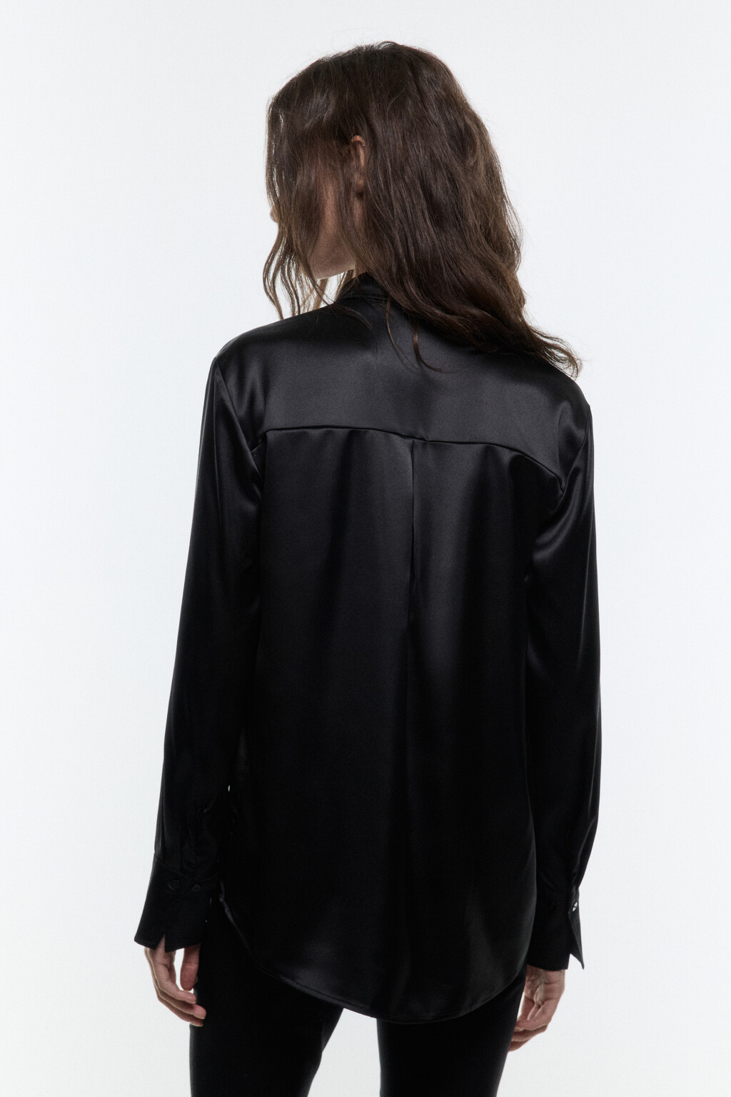 Блузка атласная с длинными рукавами - цвет черный - 4