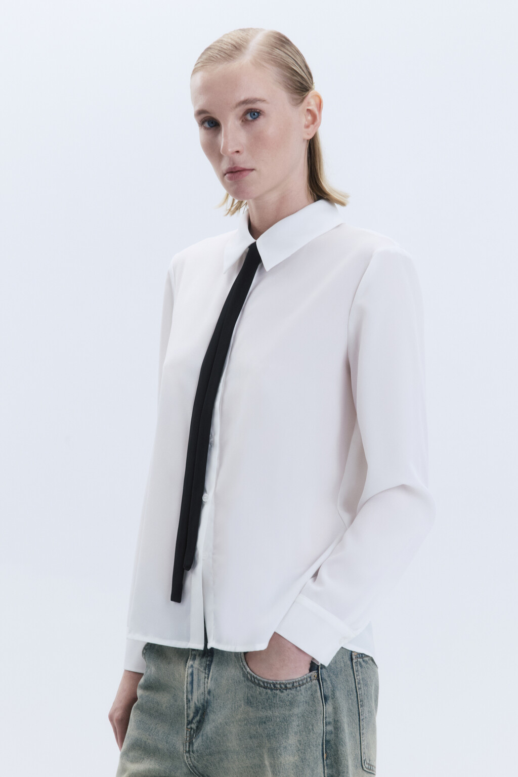 Блузка с длинными рукавами и галстуком - цвет белый - 4