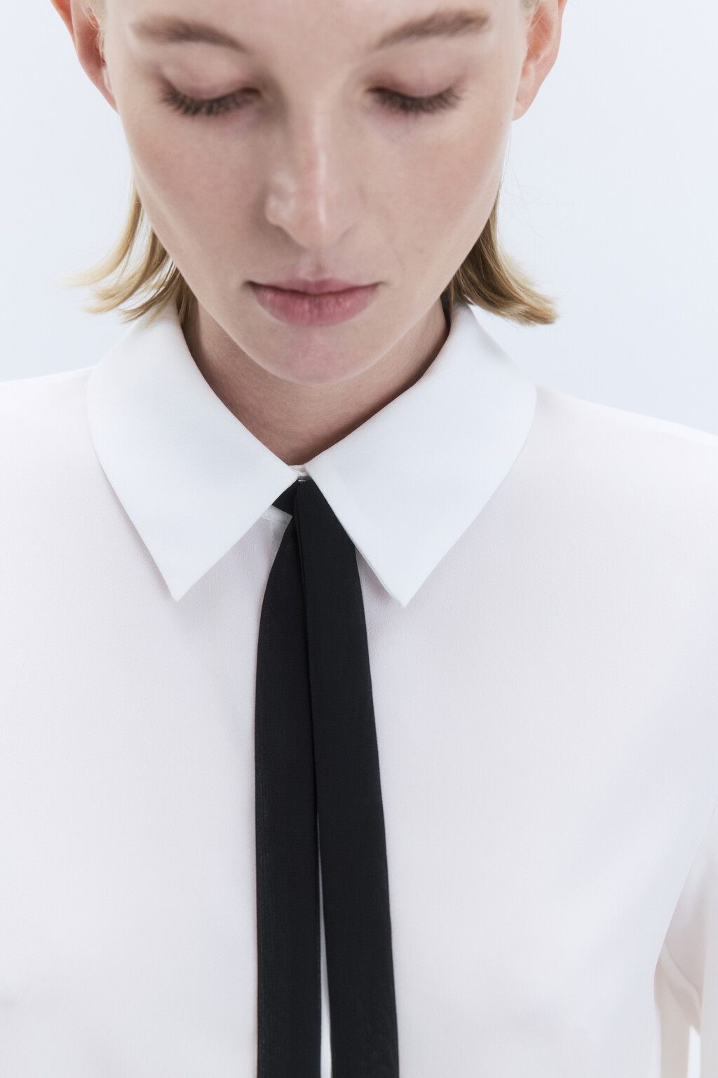 Блузка с длинными рукавами и галстуком - цвет белый - 5