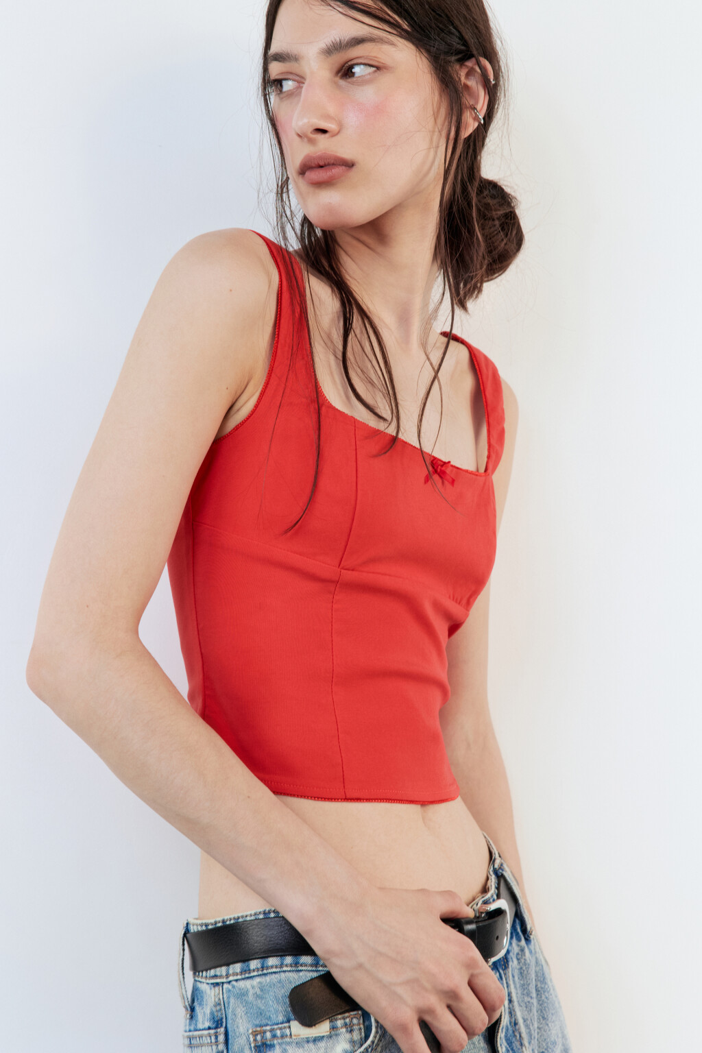 Топ-корсет облегающий с кружевом и бантиком - цвет красный - 1