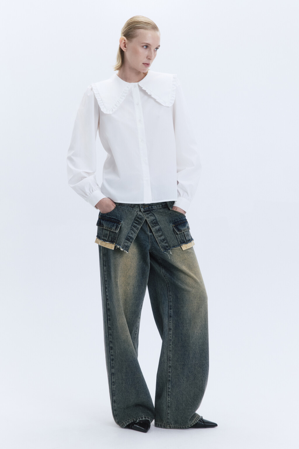 Блузка с широким воротником и оборками - цвет белый - 2