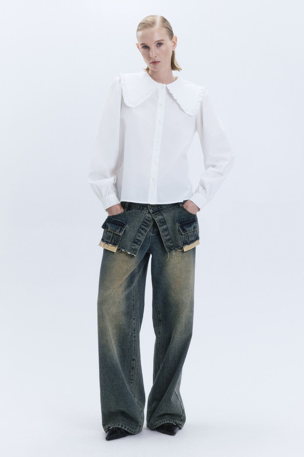 Блузка с широким воротником и оборками - цвет белый - 6