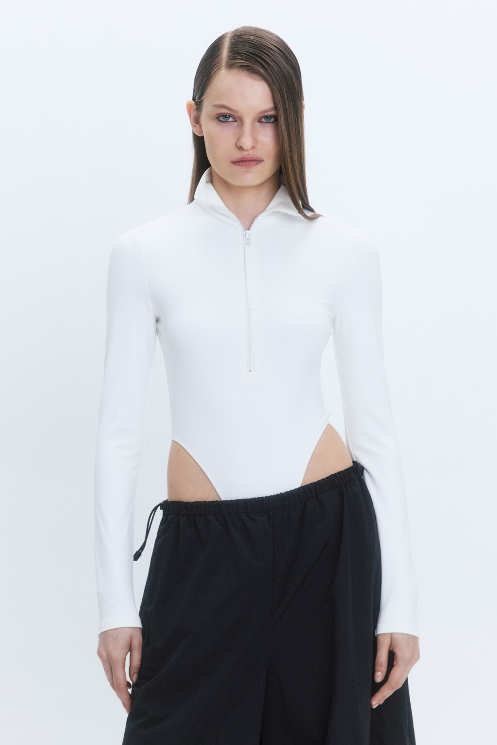 Блузка-боди с воротником-стойкой на молнии - цвет белый - 1