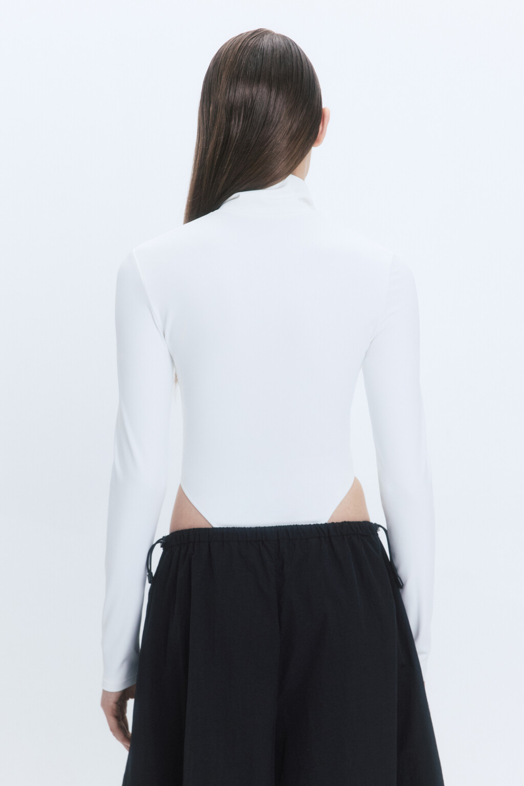 Блузка-боди с воротником-стойкой на молнии - цвет белый - 4