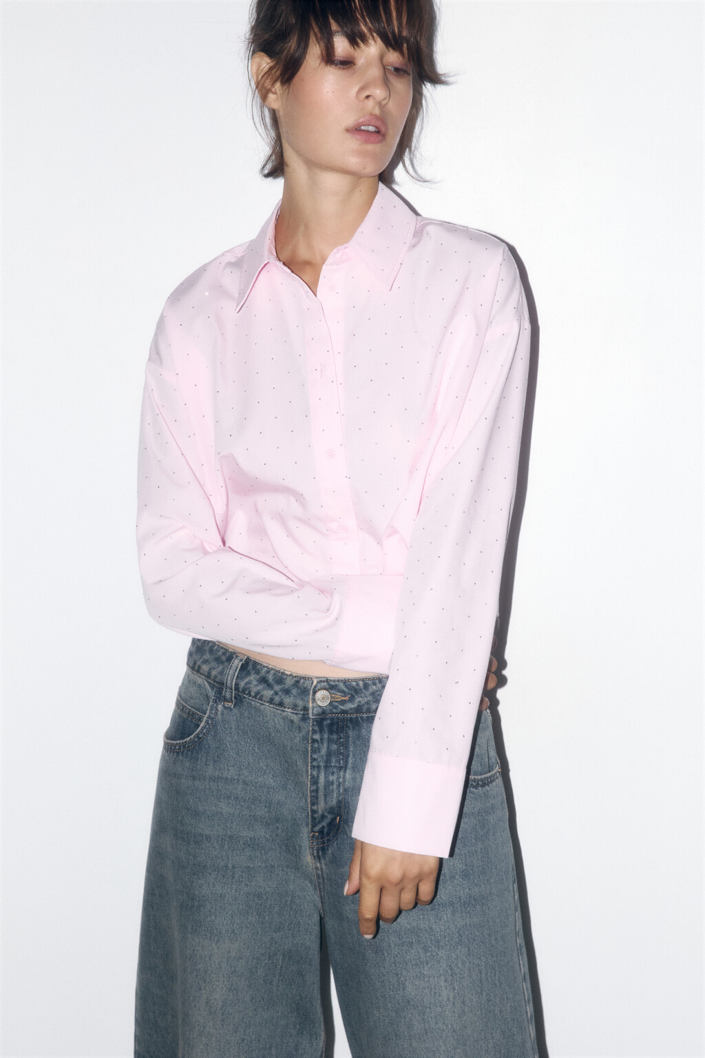 Блузка прямая с металлическими стразами - цвет розовый - 2