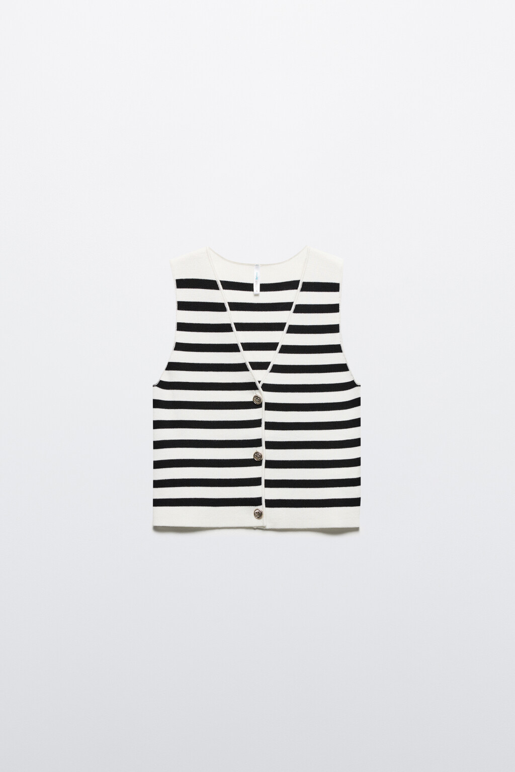 Жилет трикотажный укороченный на пуговицах - цвет белый - 8