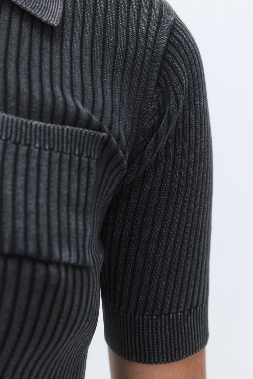 Джемпер-поло тонкой вязки в рубчик - цвет черный - 7