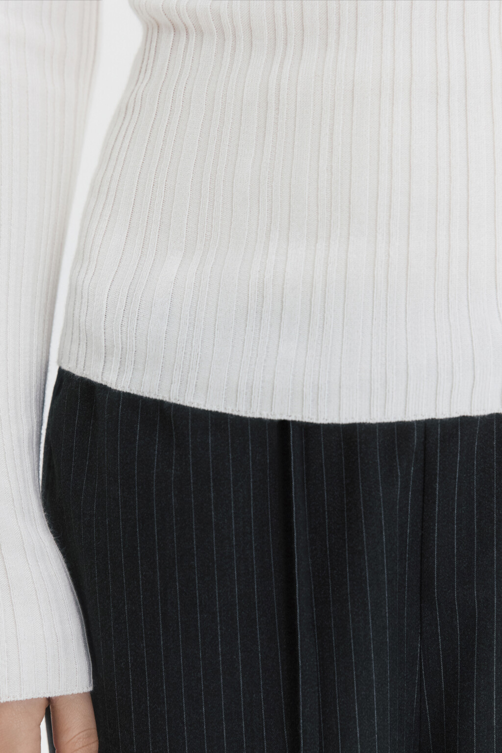 Водолазка вискозная с коротким воротником - цвет белый - 7