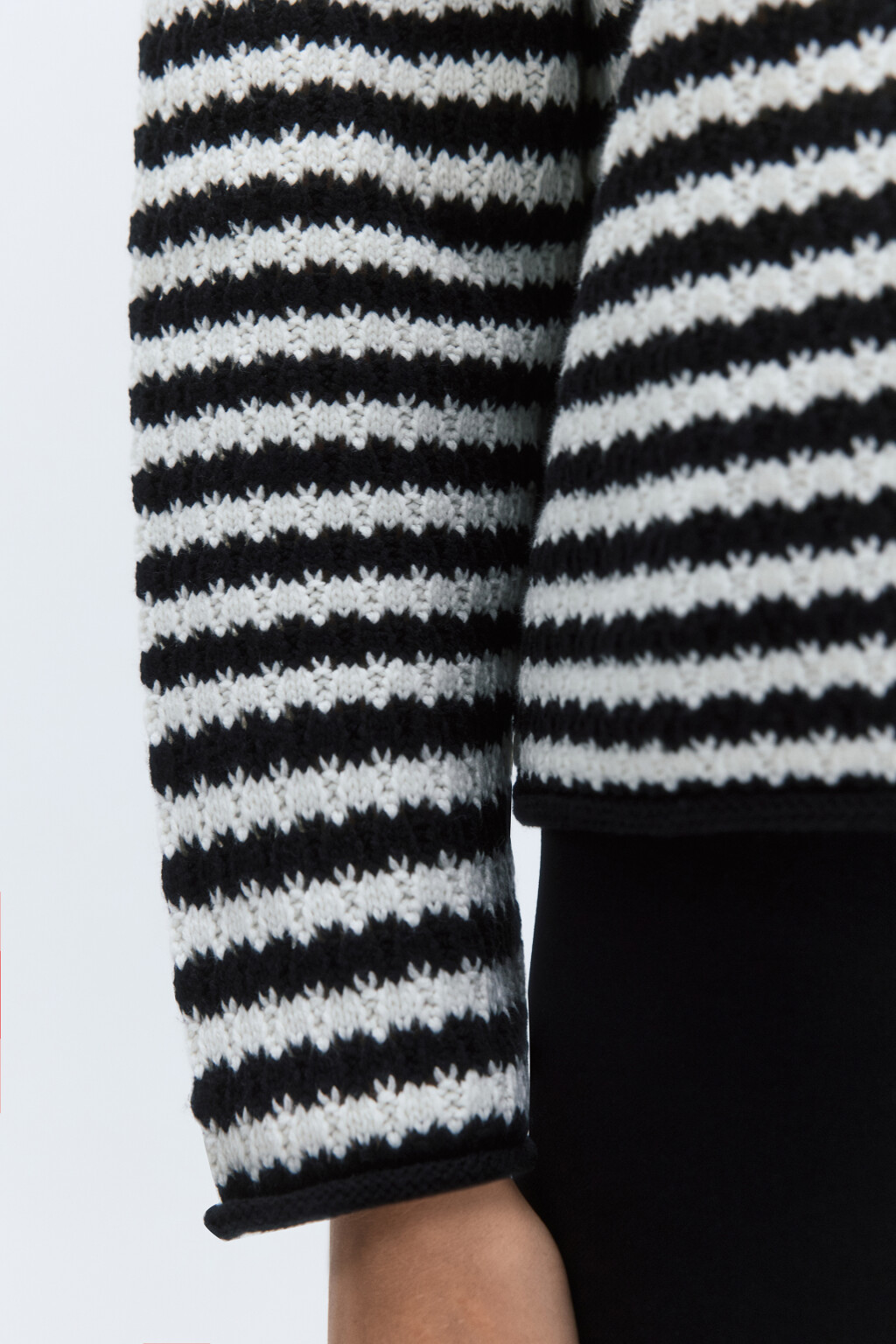 Джемпер вязаный ажурный в полоску - цвет белый - 8