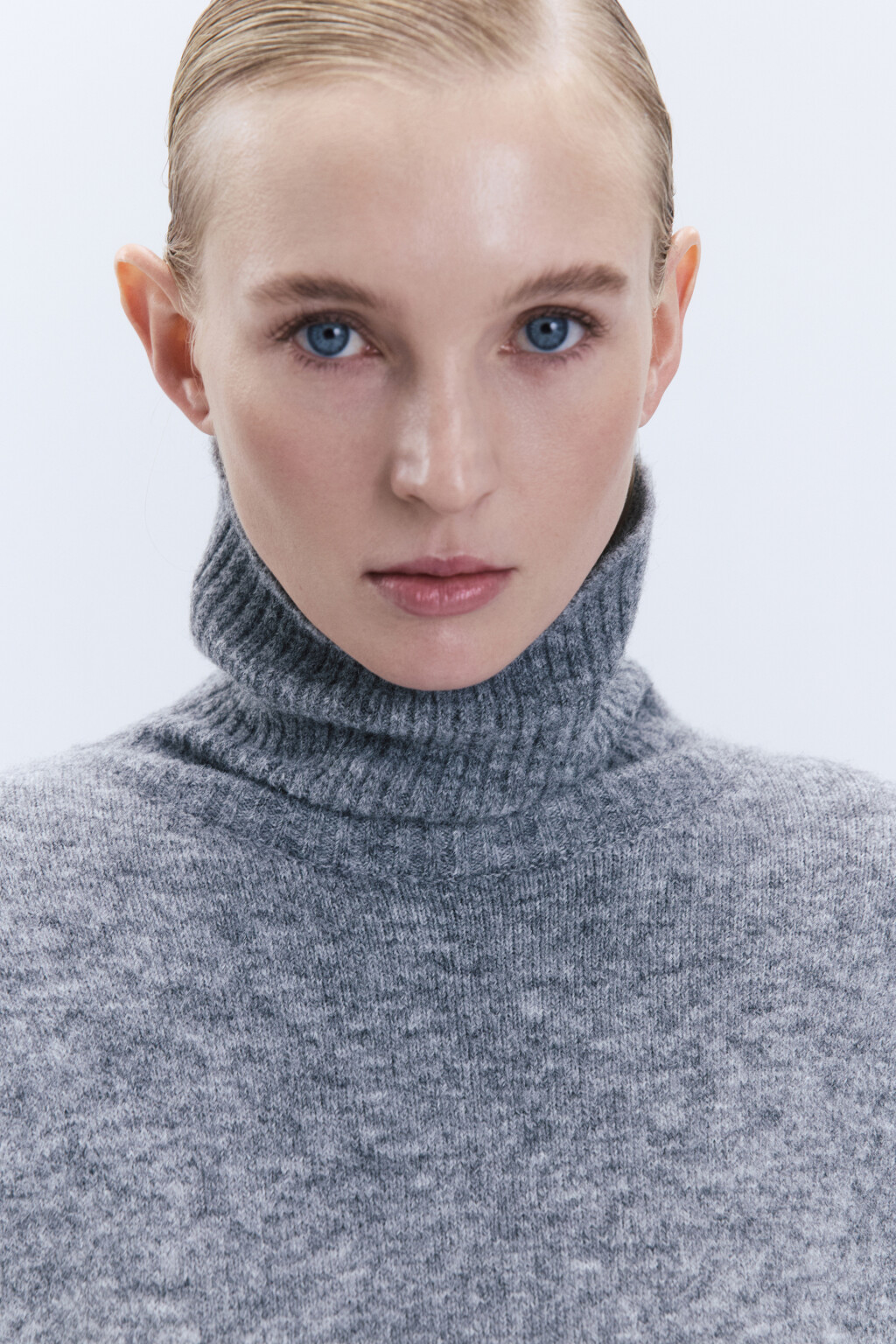 Свитер вязаный свободный с высоким воротником - цвет серый - 2