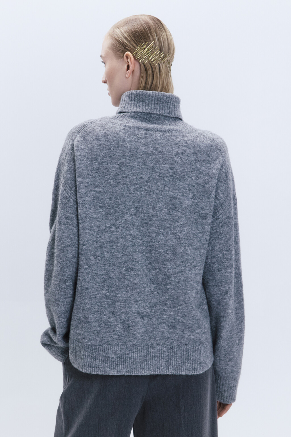 Свитер вязаный свободный с высоким воротником - цвет серый - 5