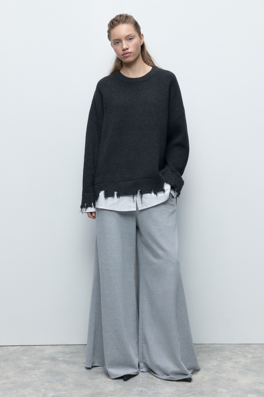 Джемпер вязаный рваный с имитацией рубашки - цвет серый - 5