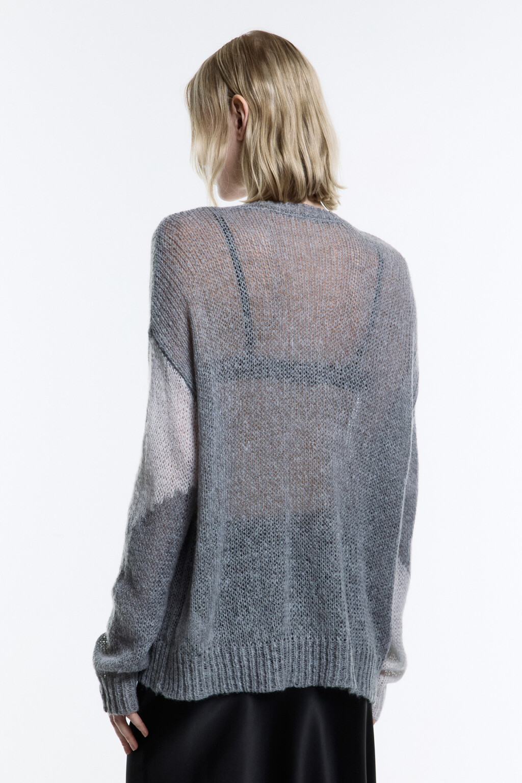 Джемпер тонкой вязки с абстрактным принтом - цвет серый - 4