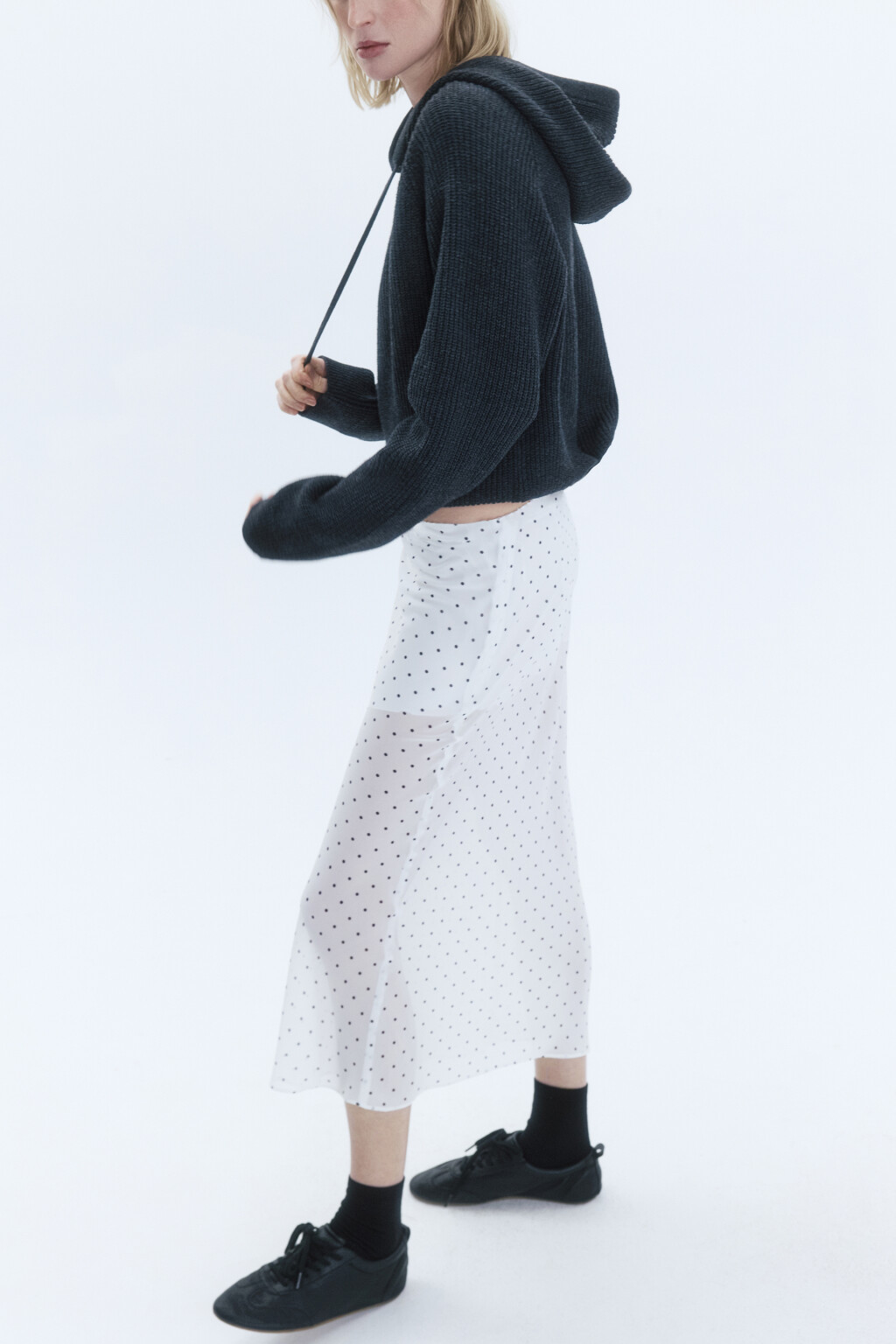 Джемпер вязаный с капюшоном на завязках - цвет серый - 1