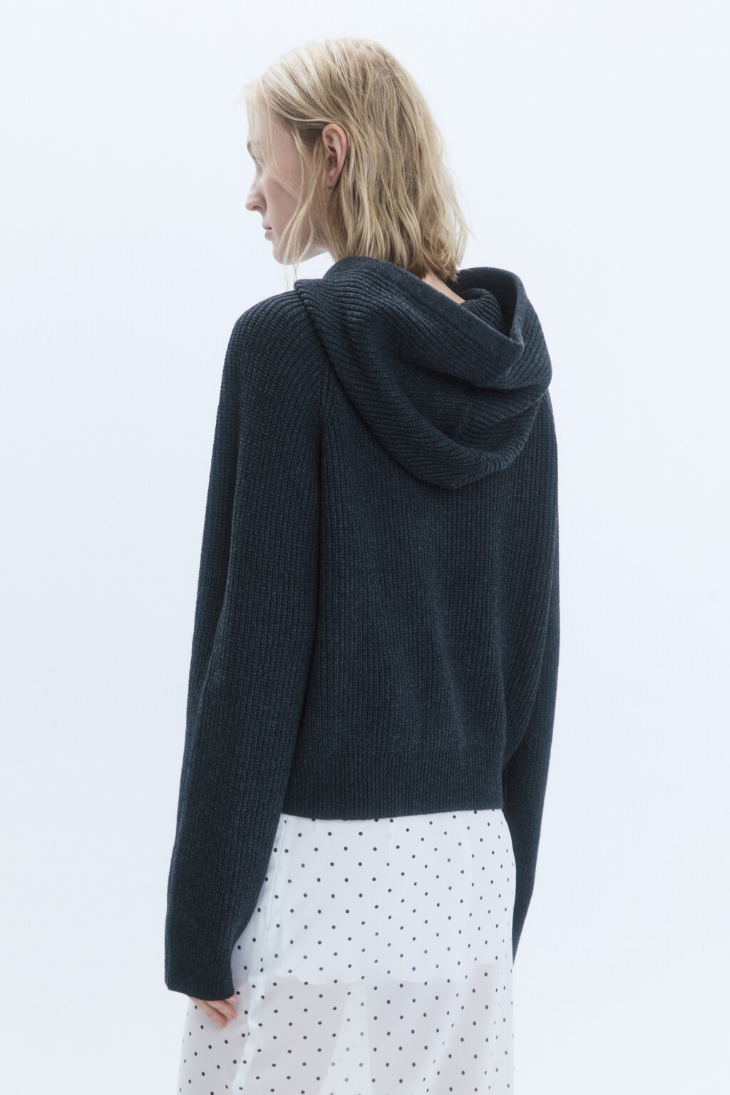 Джемпер вязаный с капюшоном на завязках - цвет серый - 5