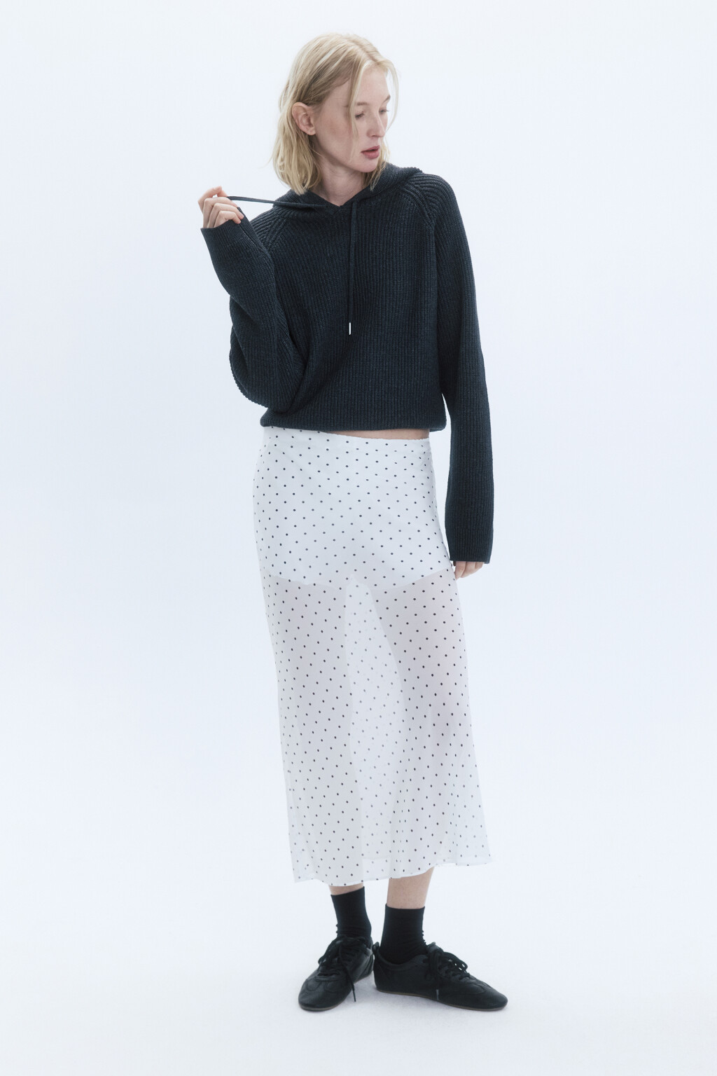 Джемпер вязаный с капюшоном на завязках - цвет серый - 6