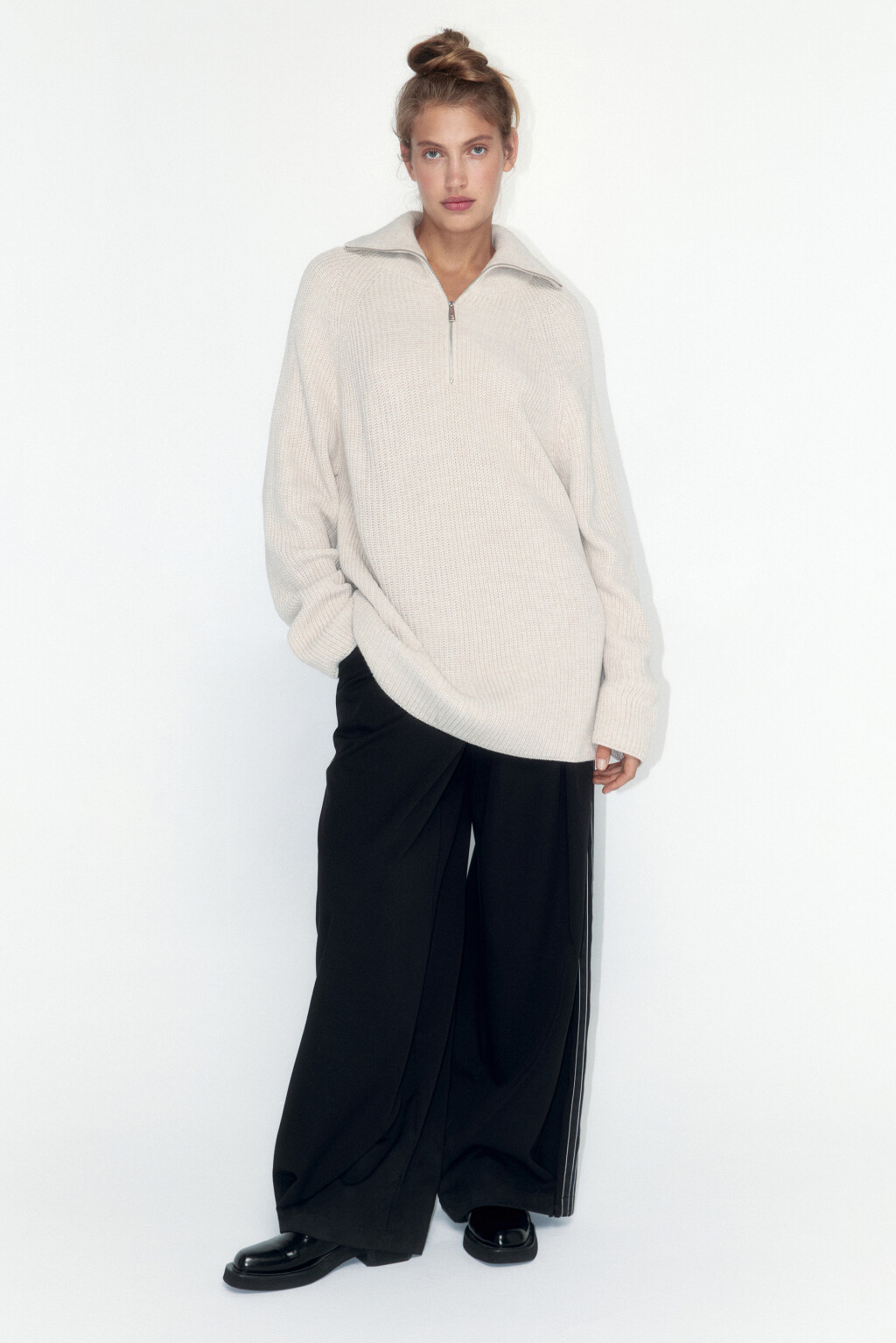 Свитер вязаный с воротником-стойкой на молнии - цвет бежевый - 10