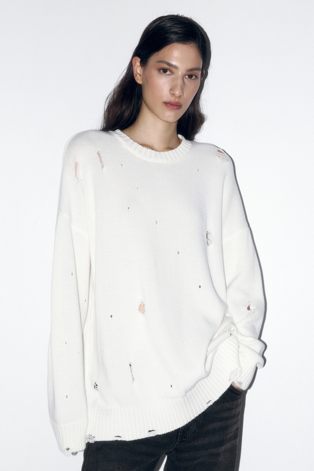 Джемпер толстой вязки рваный - цвет молочный - 2