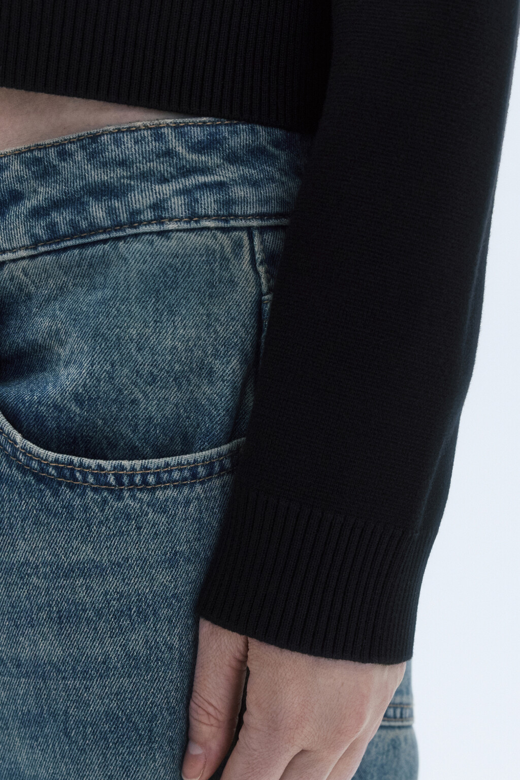 Кардиган на молнии с воротником бомбера - цвет черный - 8