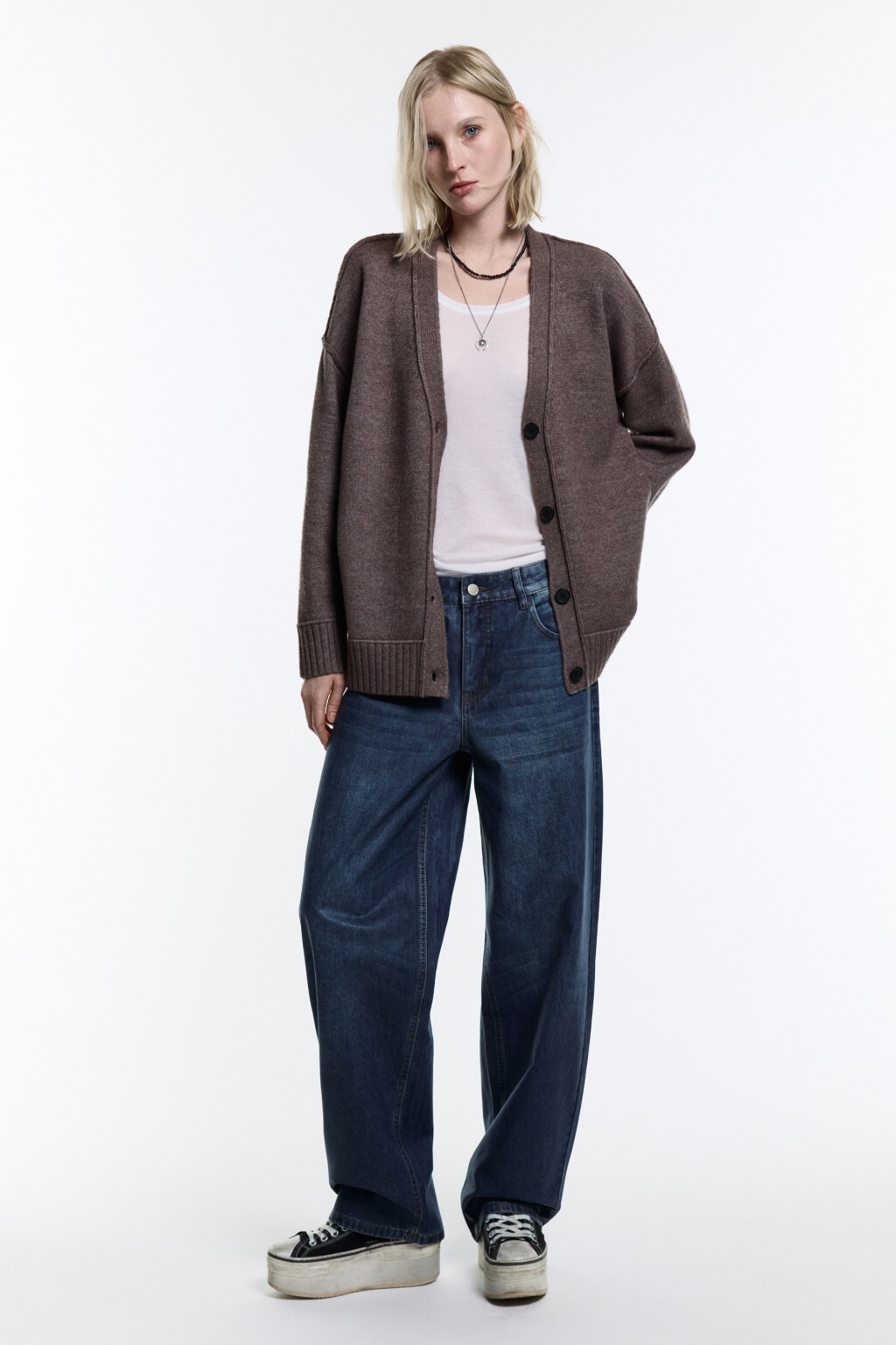 Кардиган вязаный на пуговицах с наружными швами - цвет бежевый - 6