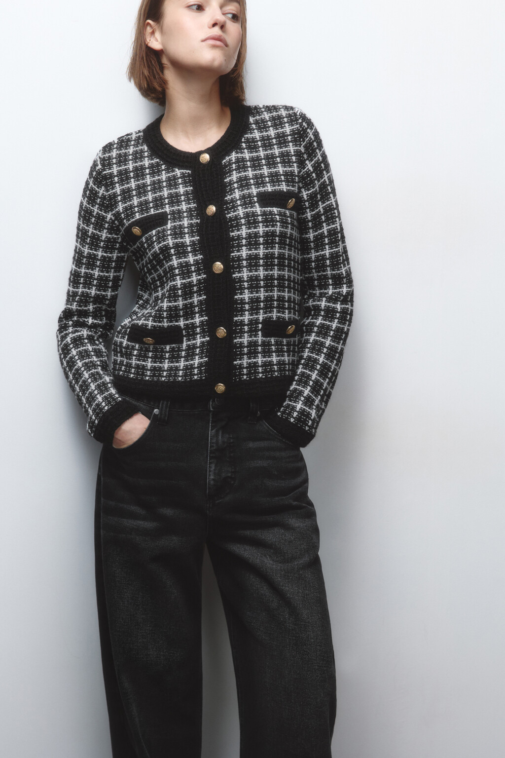 Кардиган вязаный укороченный с круглым вырезом - цвет черный - 1