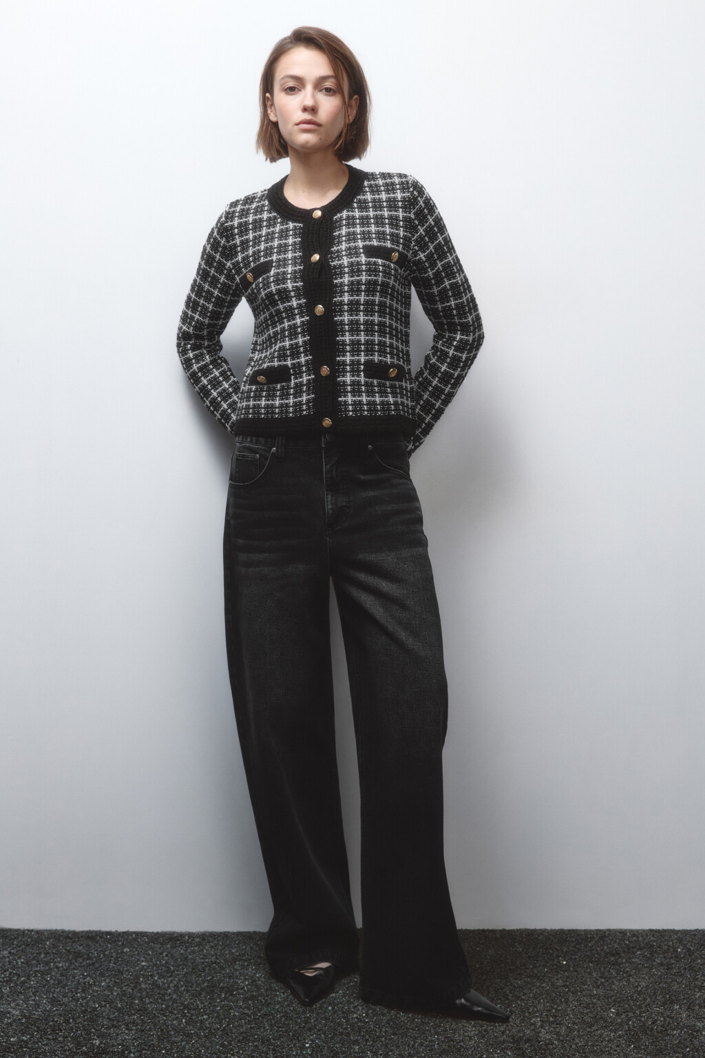 Кардиган вязаный укороченный с круглым вырезом - цвет черный - 6