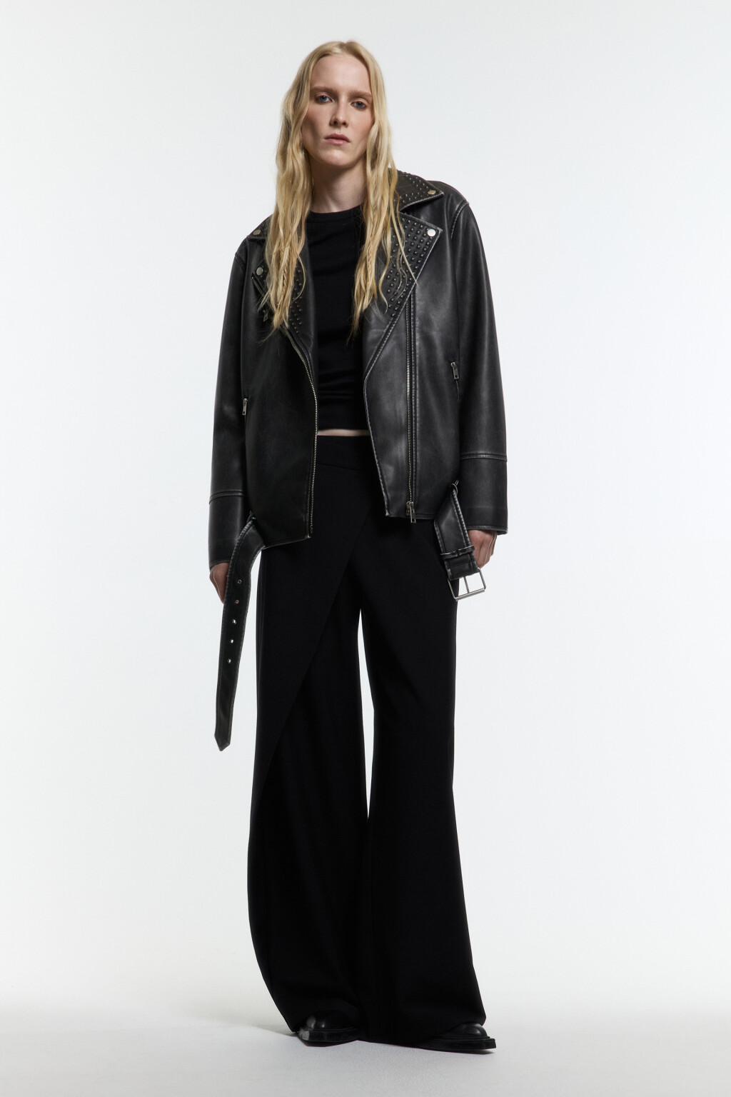 Куртка-косуха oversize с металлическим декором - цвет черный - 6