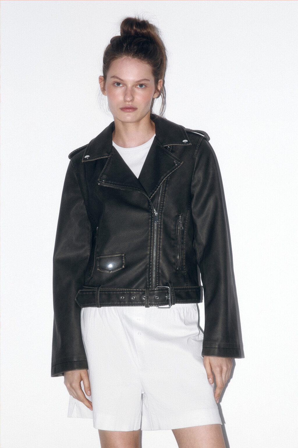 Куртка-косуха из искусственной кожи с вареным эффектом - цвет зеленый - 2