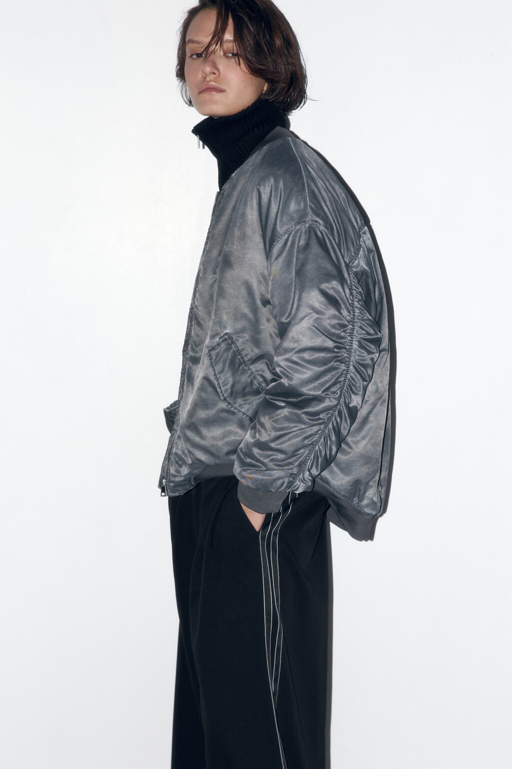 Куртка-бомбер утепленная с вареным эффектом - цвет серый - 3