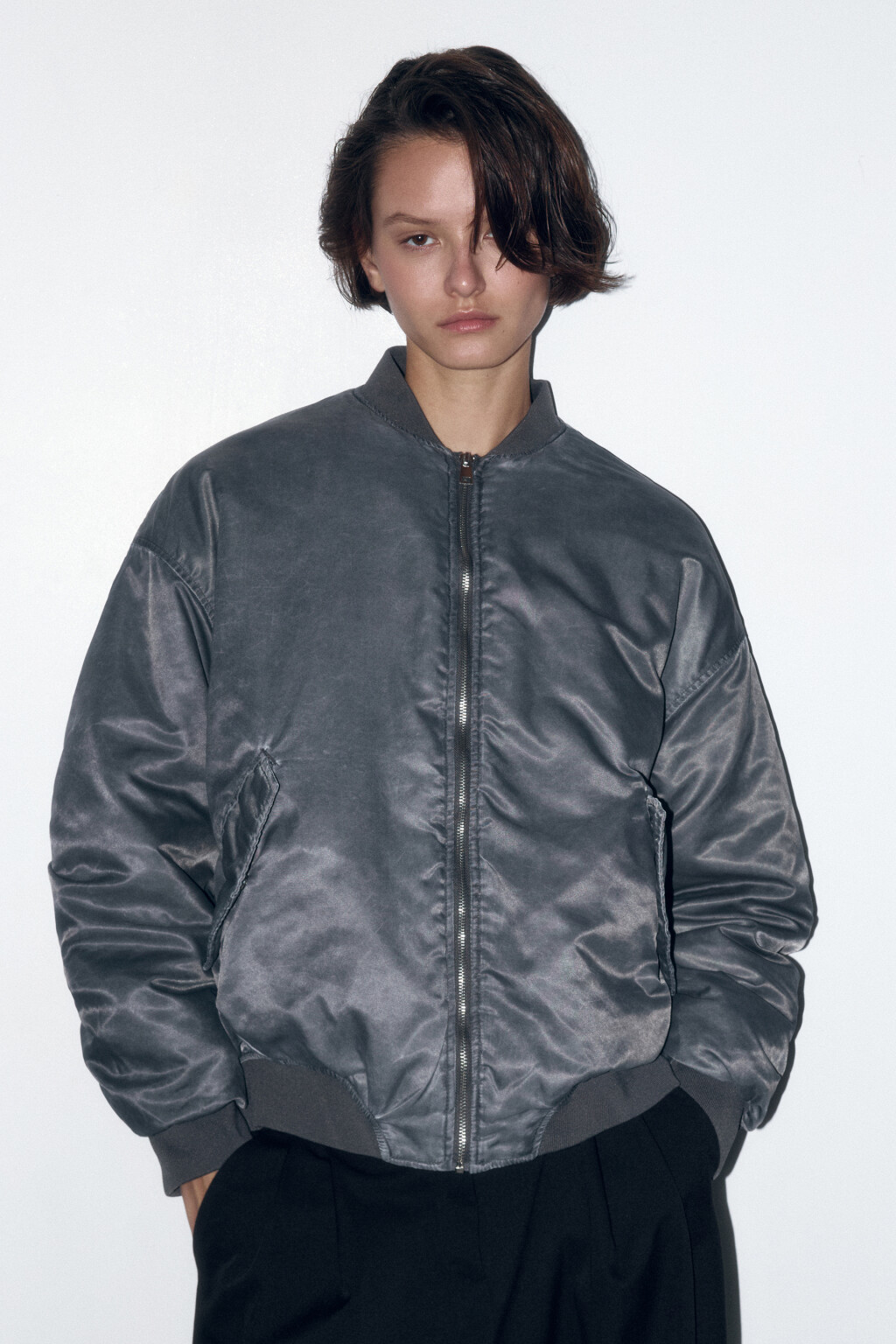 Куртка-бомбер утепленная с вареным эффектом - цвет серый - 2