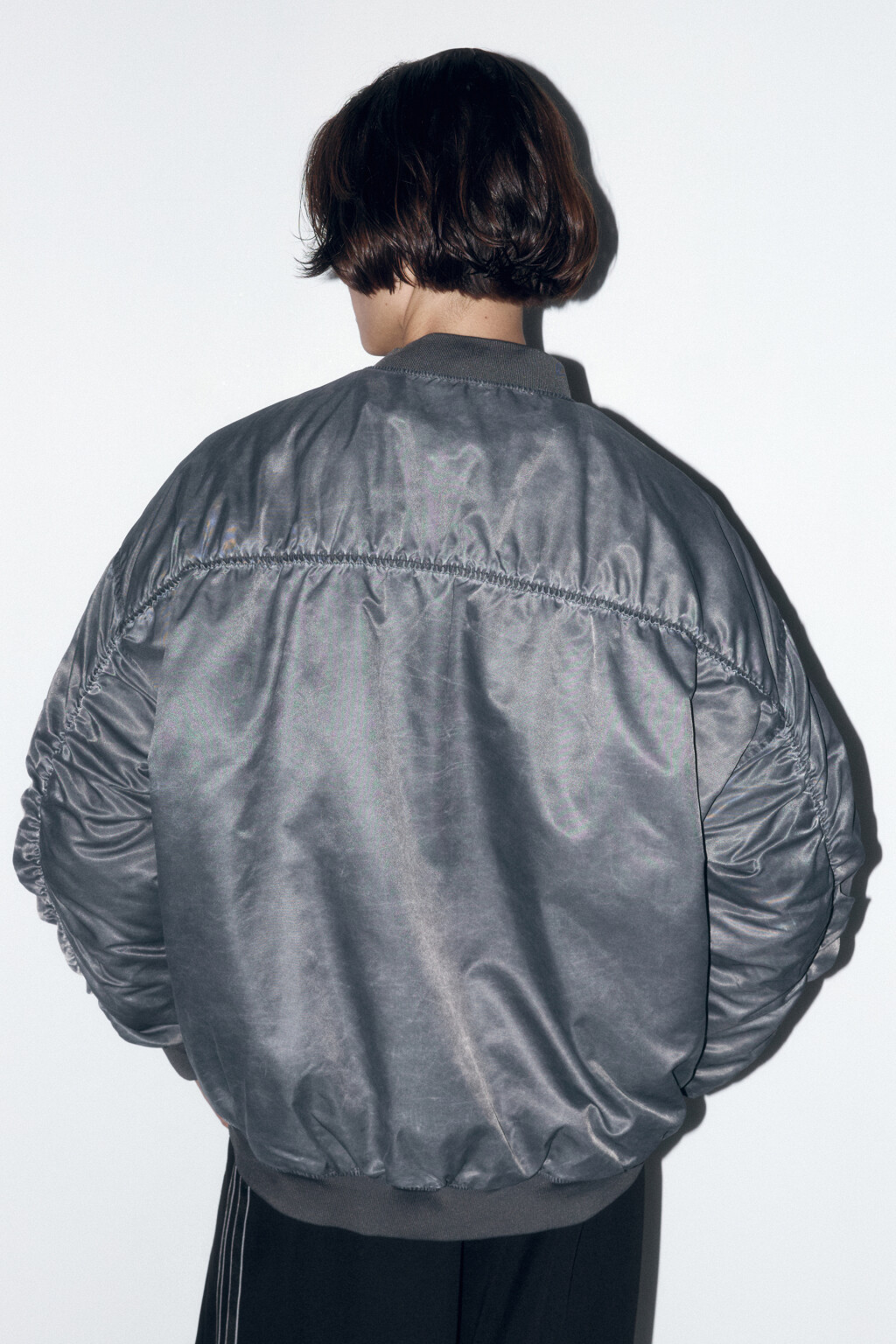 Куртка-бомбер утепленная с вареным эффектом - цвет серый - 4