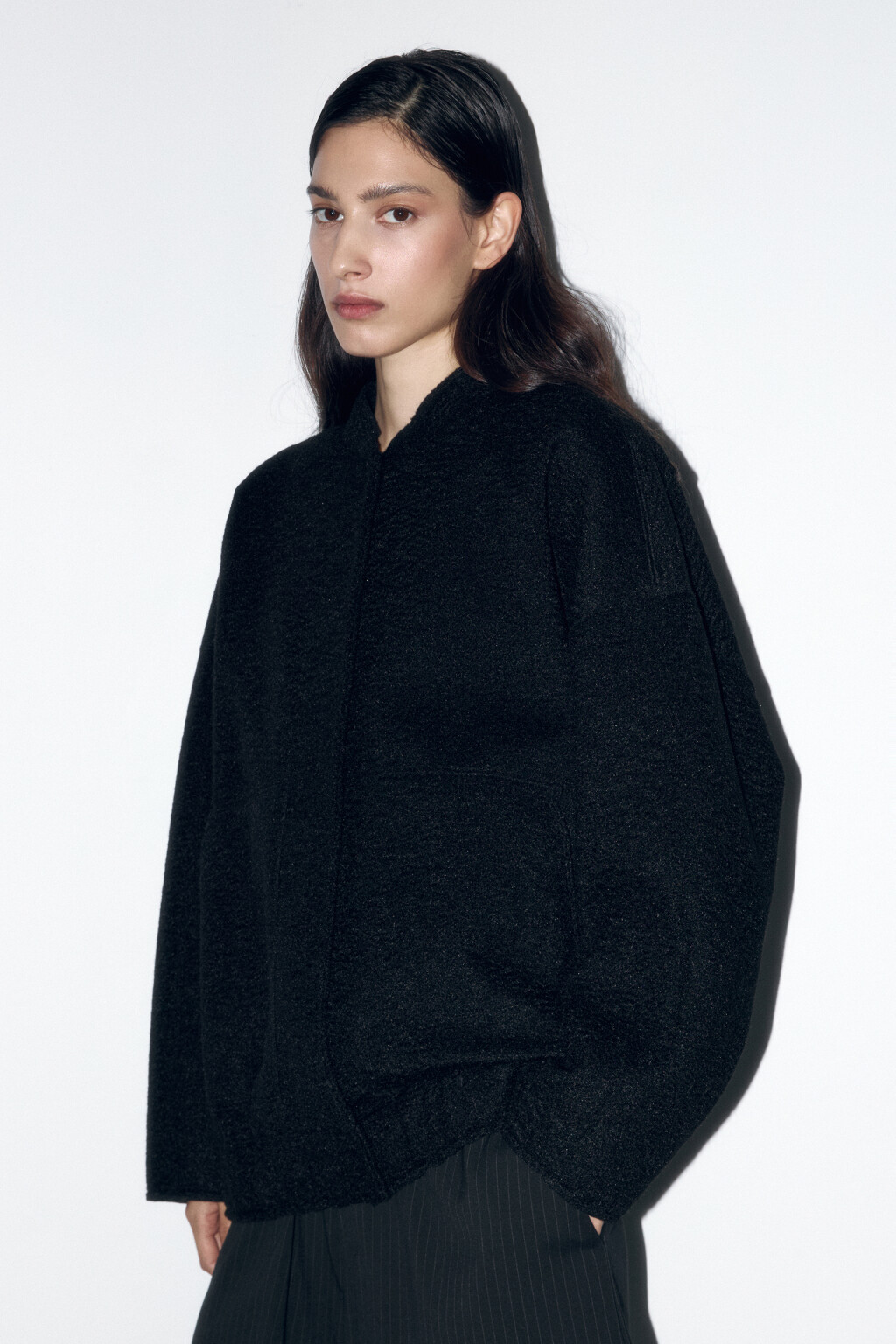 Куртка-бомбер oversize из ворсистой ткани - цвет черный - 3