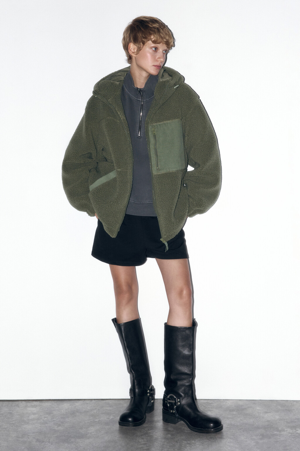 Куртка из искусственного меха с вельветовыми карманами - цвет зеленый - 6