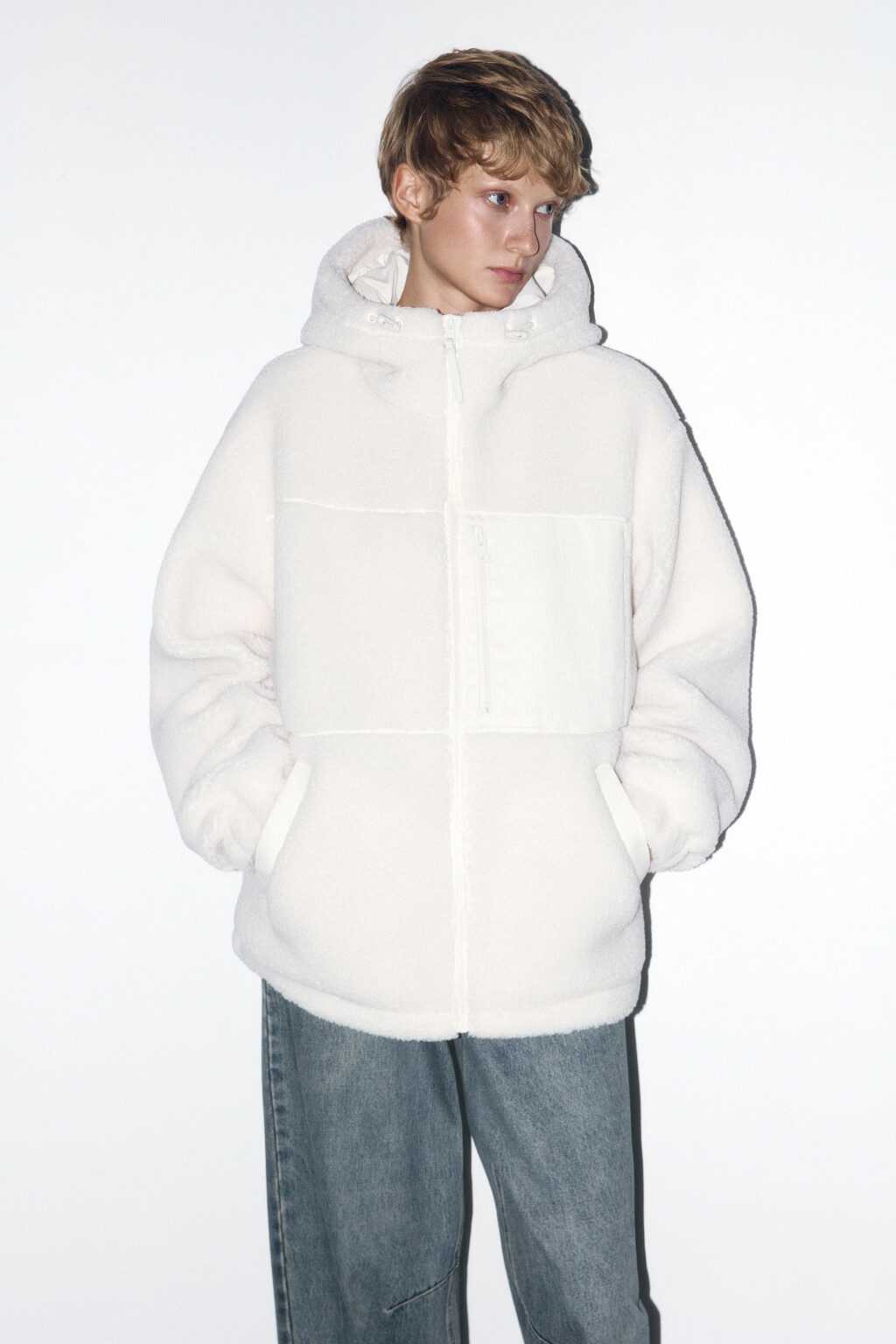 Куртка из искусственного меха с вельветовыми карманами - цвет молочный - 2