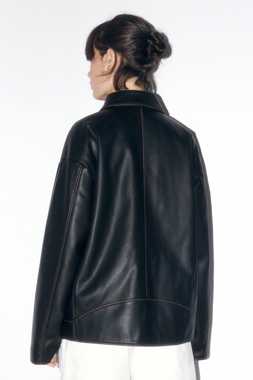 Куртка утепленная из искусственной кожи - цвет коричневый - 3