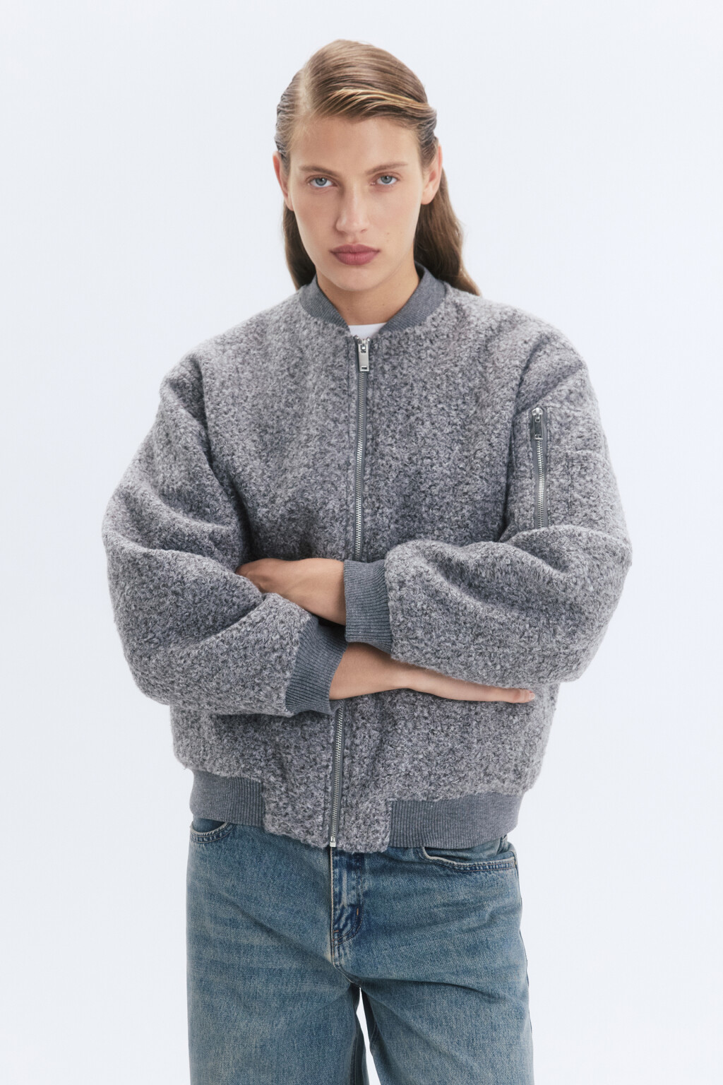 Куртка-бомбер oversize из ткани с ворсом - цвет серый - 3