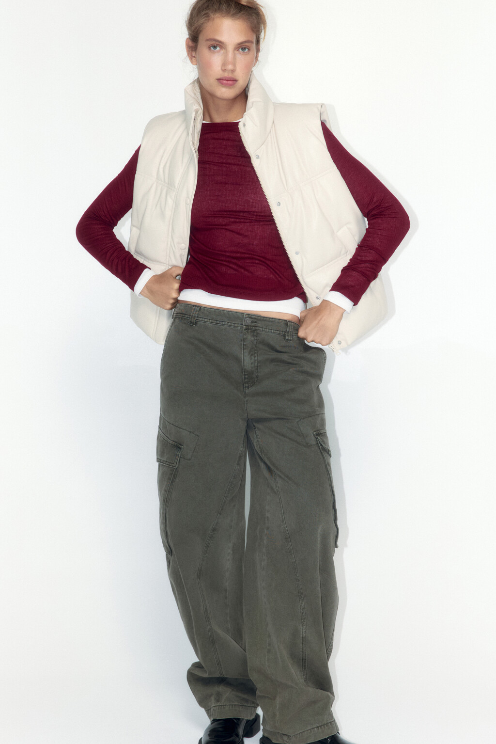 Жилет из искусственной кожи с утеплителем - цвет молочный - 1