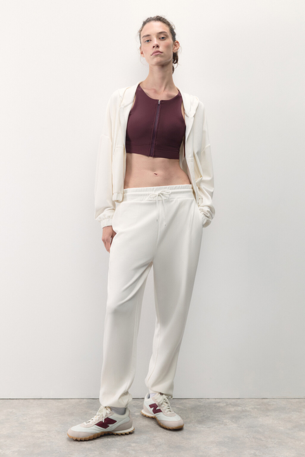 Брюки-джоггеры спортивные с поясом на завязках - цвет ванильный - 5