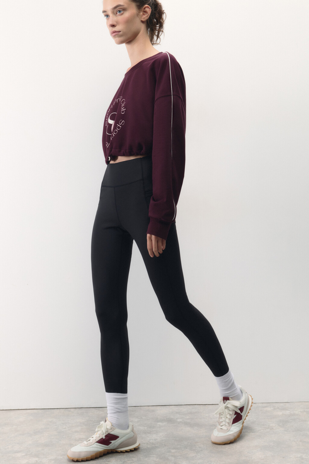 Леггинсы спортивные с карманами - цвет черный - 1