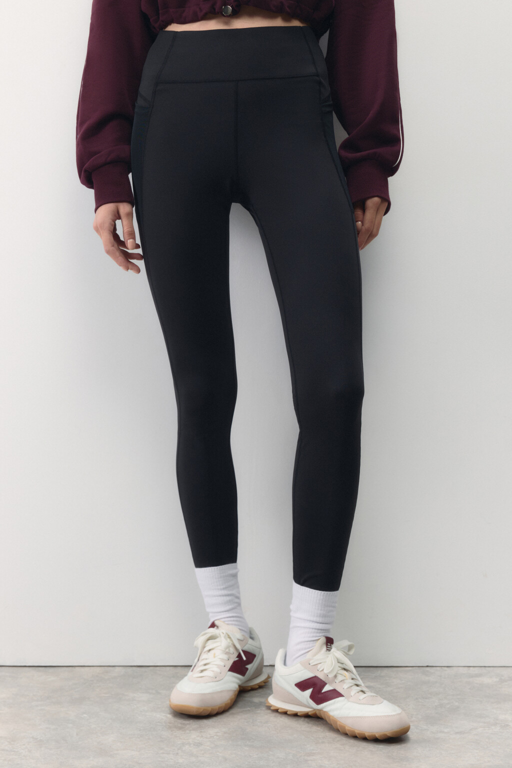 Леггинсы спортивные с карманами - цвет черный - 2