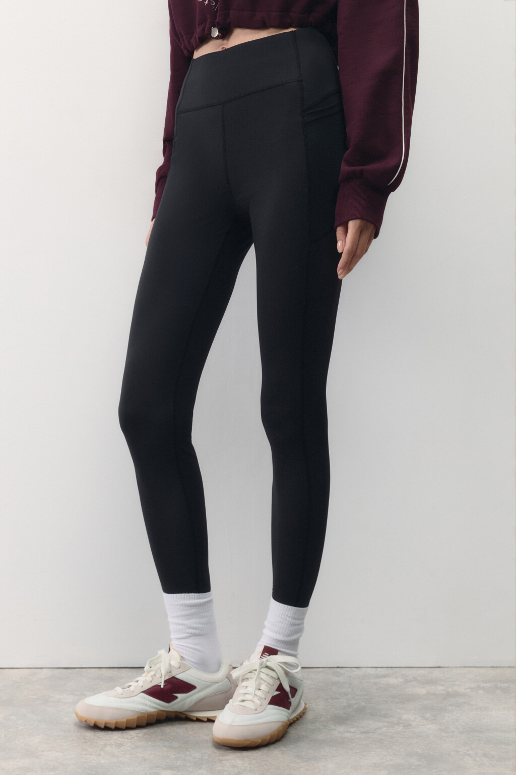 Леггинсы спортивные с карманами - цвет черный - 3