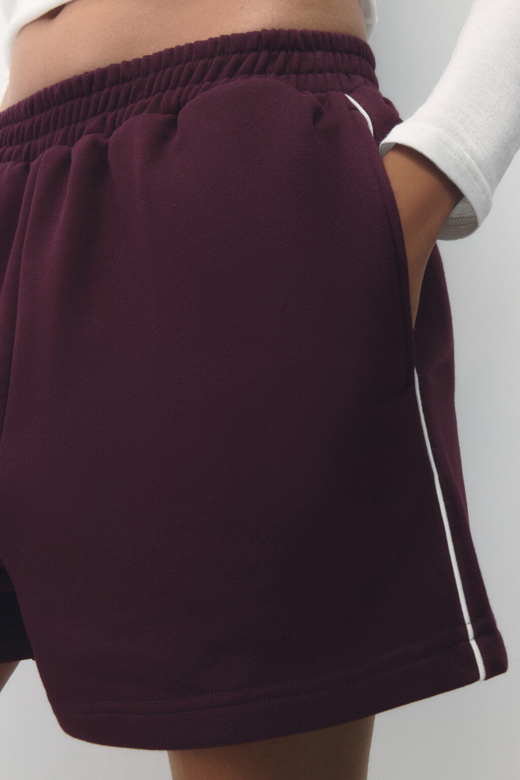 Шорты из футера спортивные с лампасами - цвет бордовый - 7