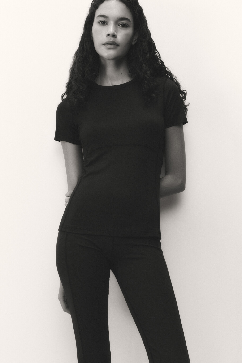 Футболка спортивная из эластичной ткани - цвет черный - 2