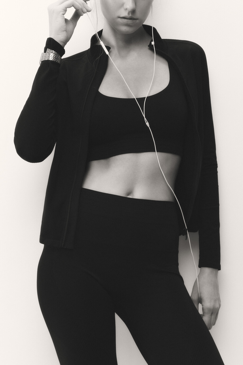 Лонгслив спортивный облегающий на молнии - цвет черный - 1