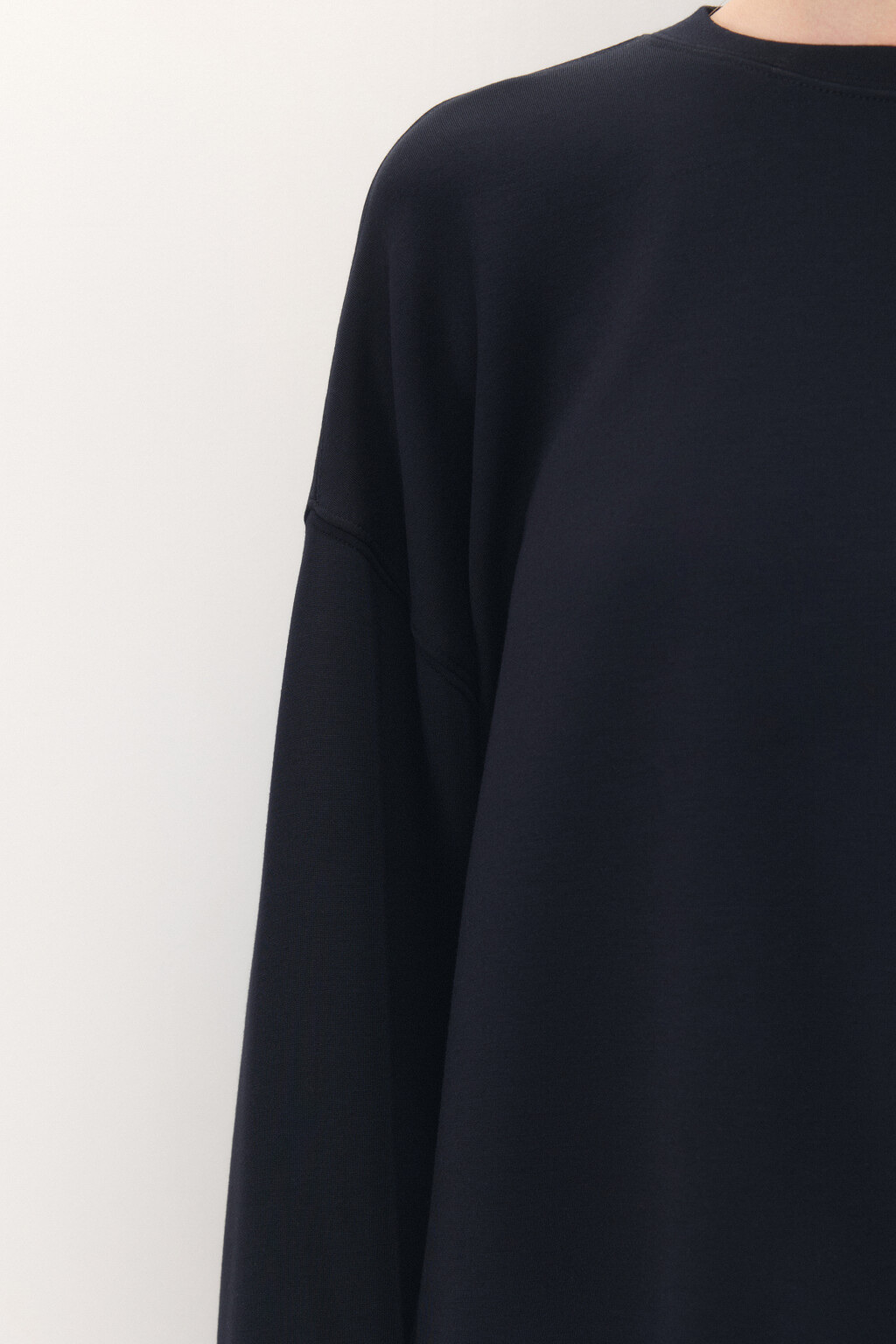 Свитшот oversize спортивный из модала - цвет черный - 7